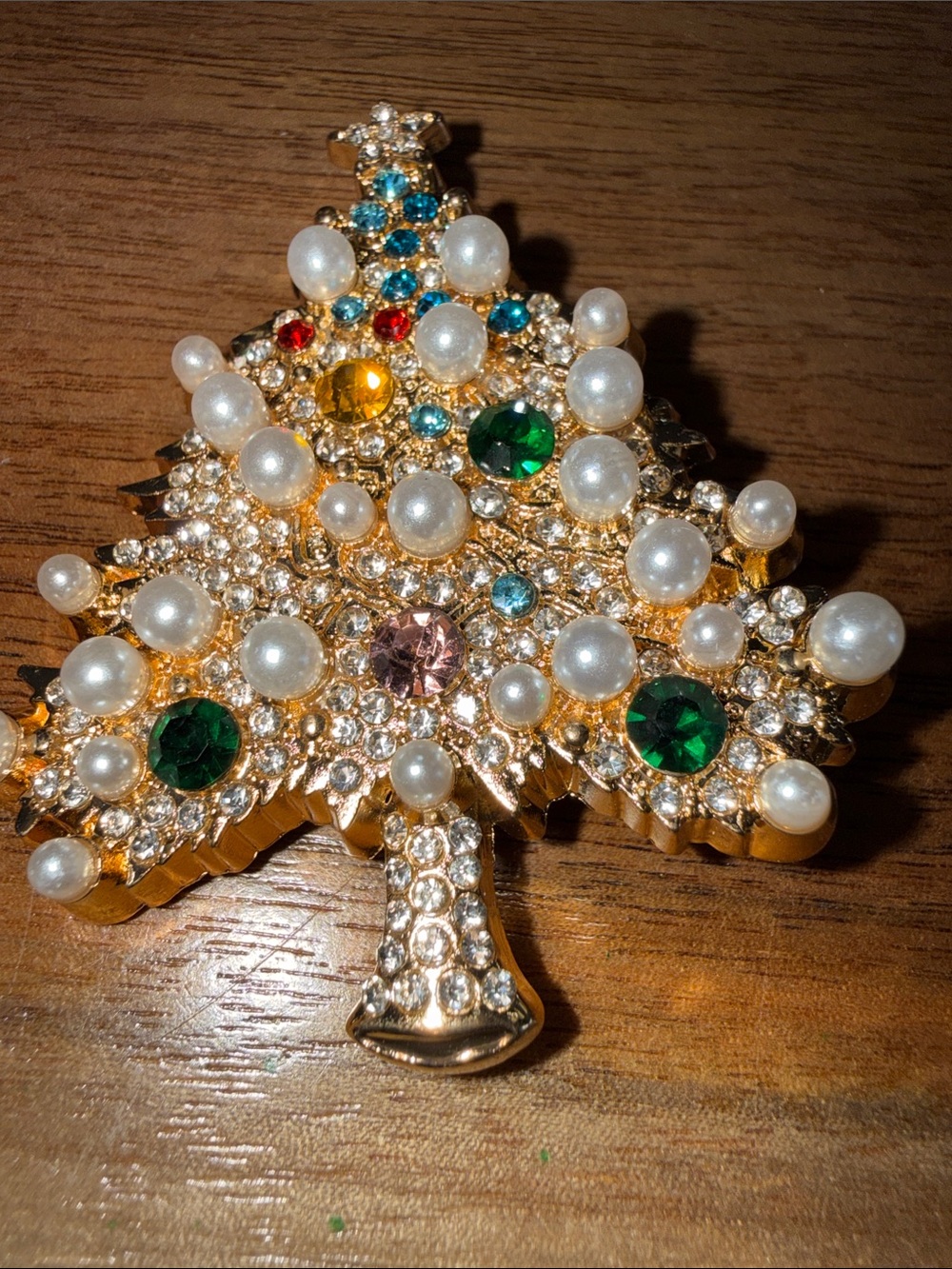 Gold-Tone Pearl & Multi-Stone Christmas Tree Brooch - Festive Green Accents